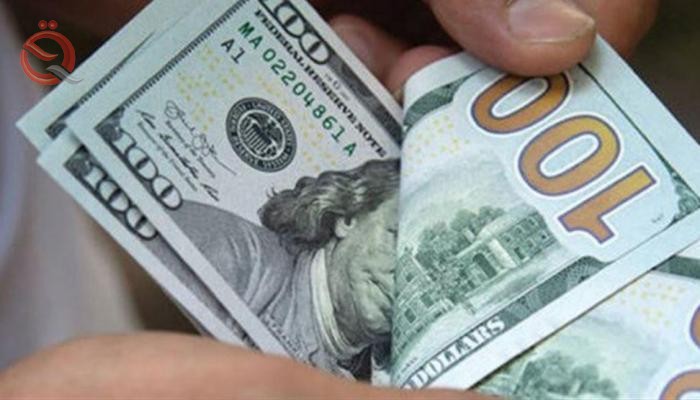 The stability of the dollar exchange rate in the local markets 24556