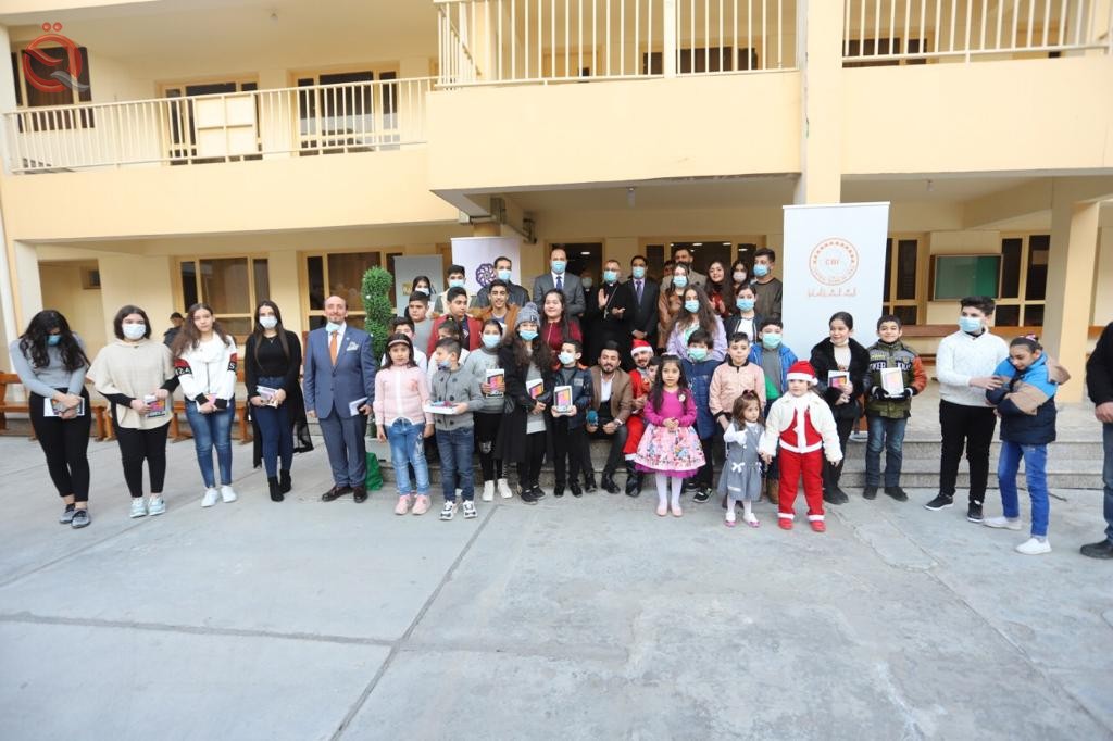  The Central Bank and the Association of Private Banks distribute gifts to Christian orphan students 25274